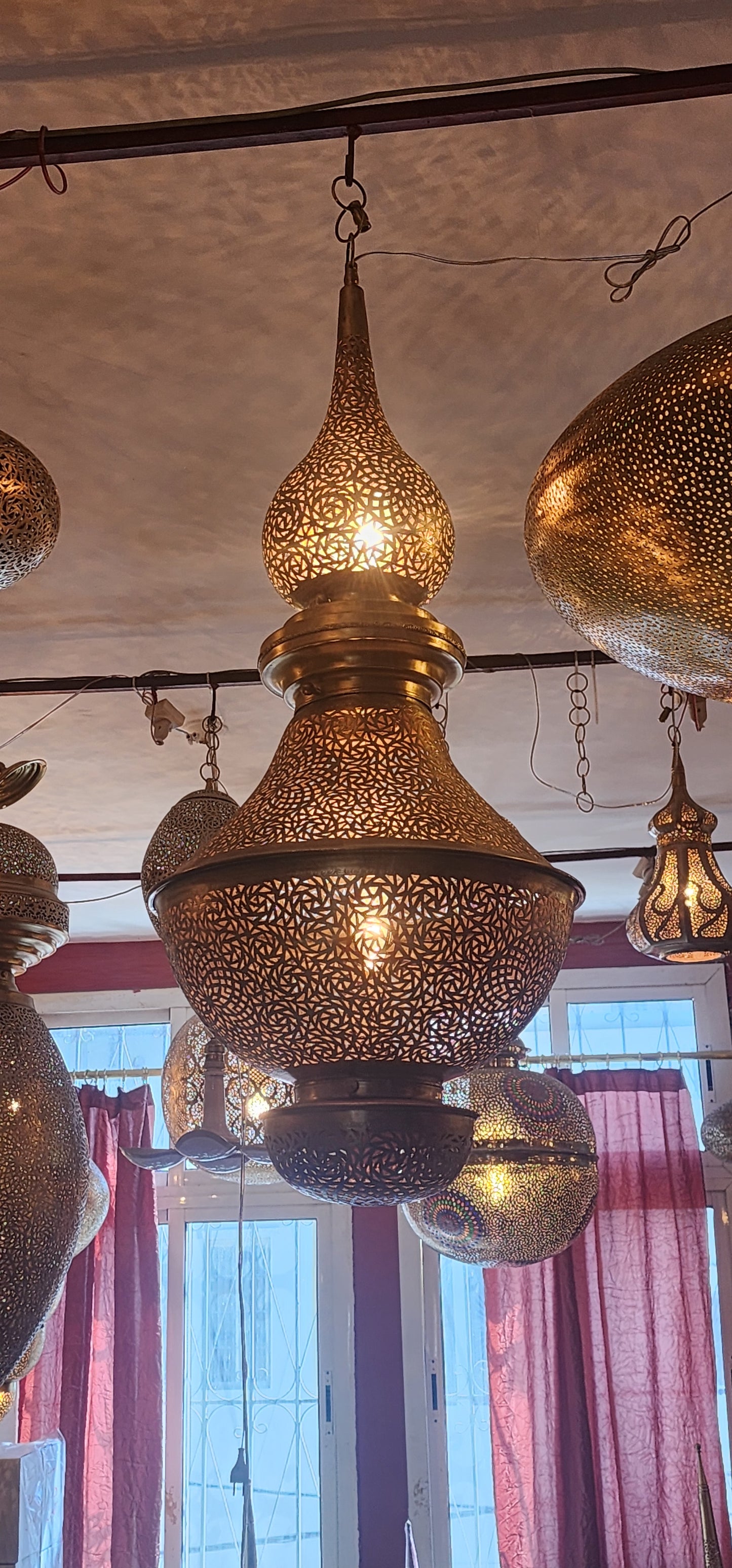 Chandelier, large chandelier, pendant lamp