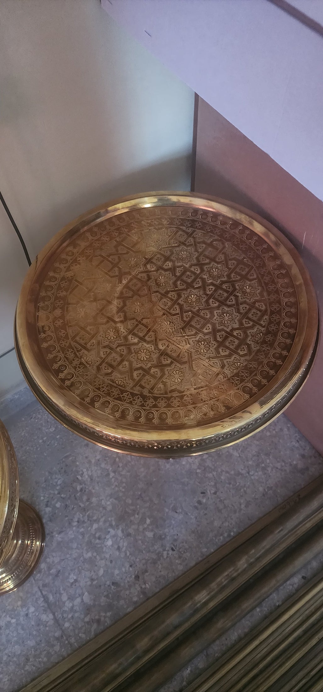 Brass table, moroccan craft, beautiful table - Golden Glory Limited