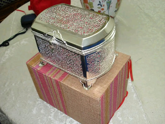 Large luxury gift box, treasure box, elegant handmade craft