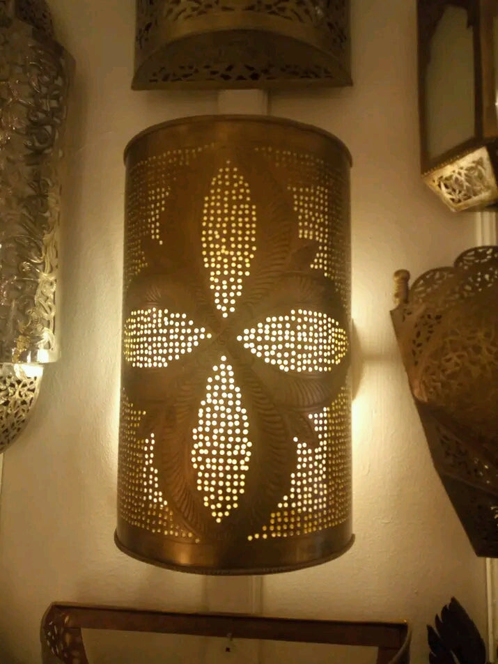 Wall lamp, wall sconce, art deco lamp, luxury lighting, brass lamp